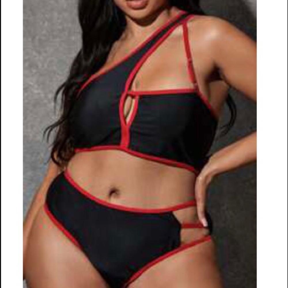 SHEIN 2 PCS BIKINI SWIMSUIT BLK/RED SIZE OXL & 3XL